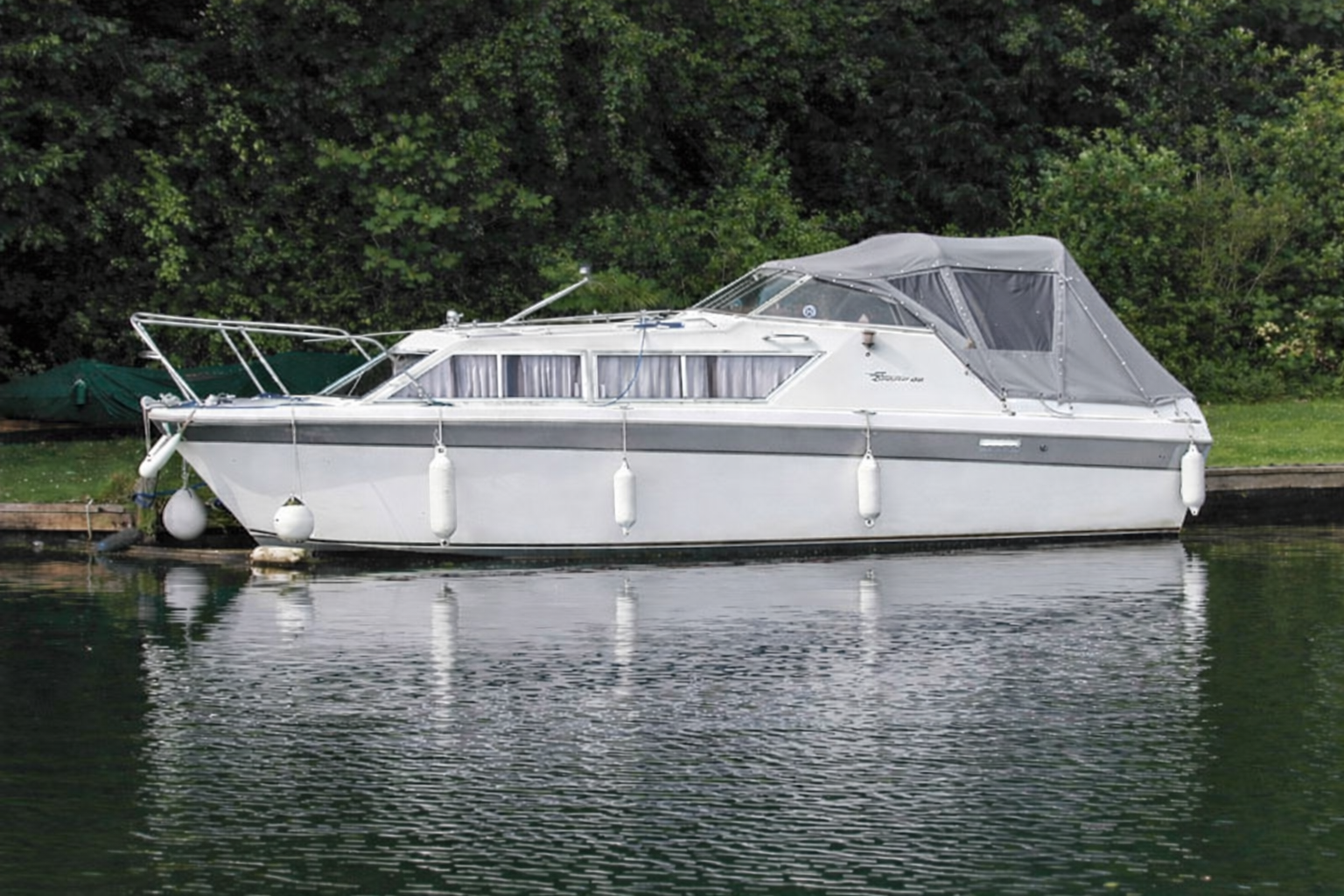 Seamaster 27 — New Canopy Hood, River Severn, Tewkesbury